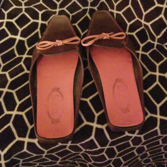 Slippers - Picture 3 of 6